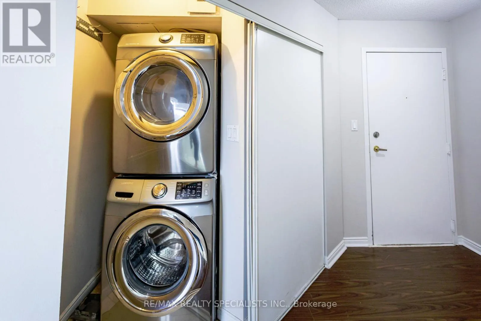 # 1211 - 135 HILLCREST AVENUE