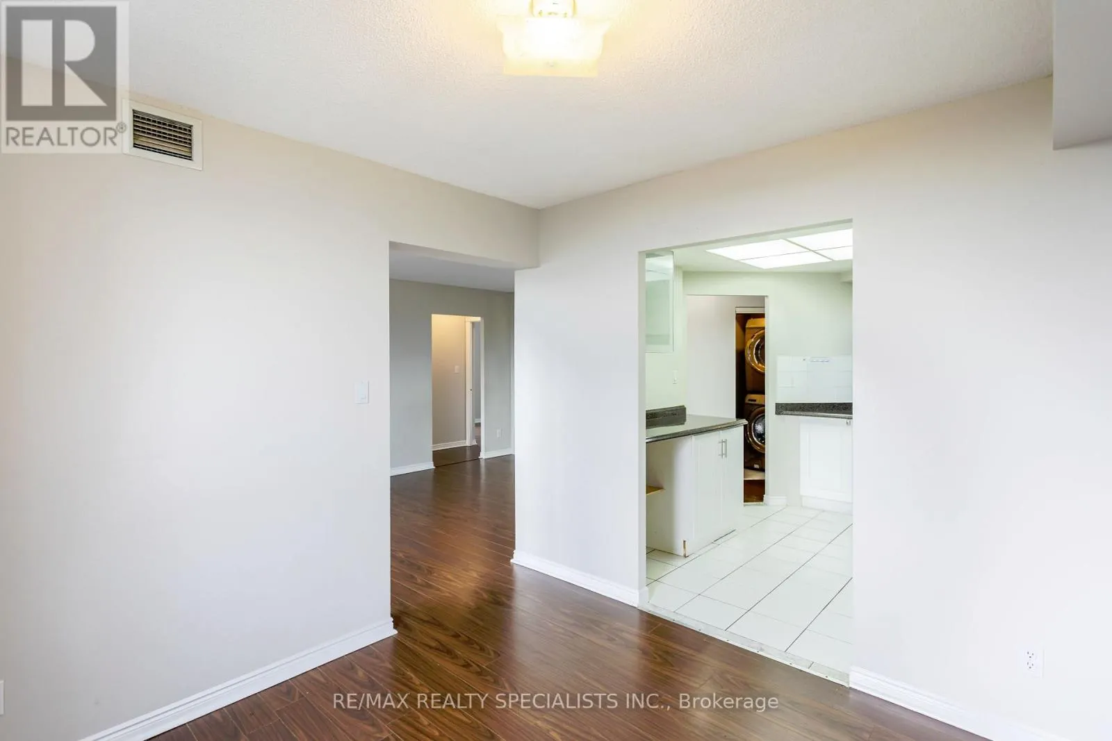 # 1211 - 135 HILLCREST AVENUE
