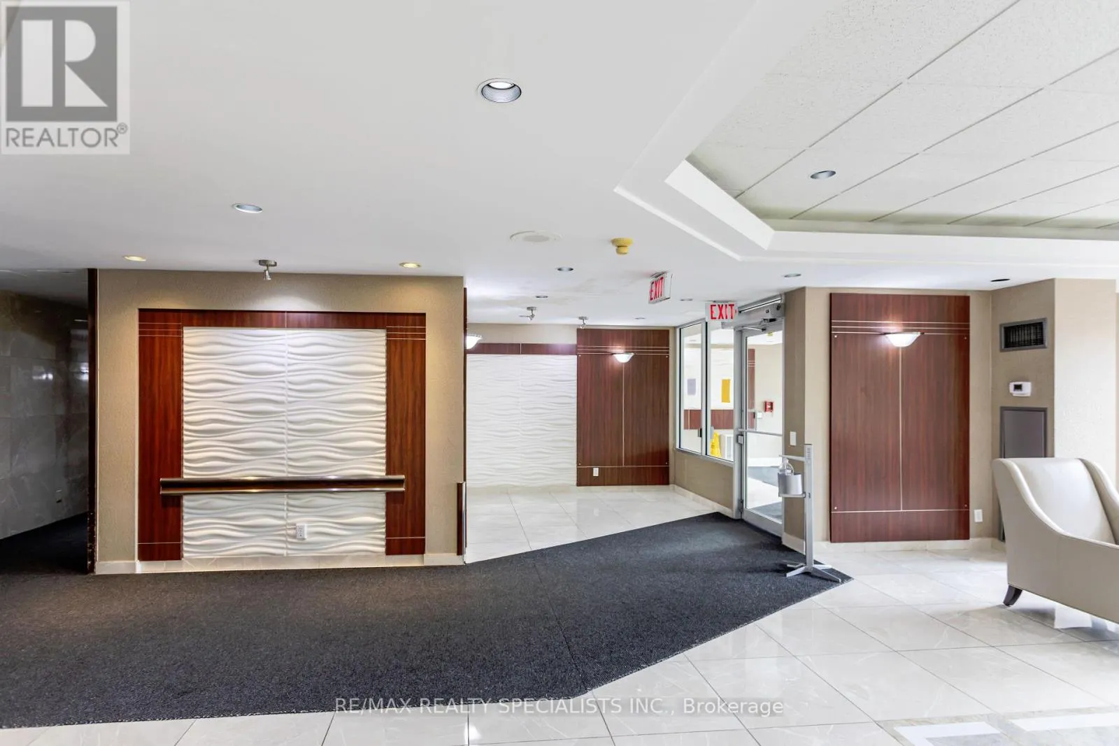 # 1211 - 135 HILLCREST AVENUE