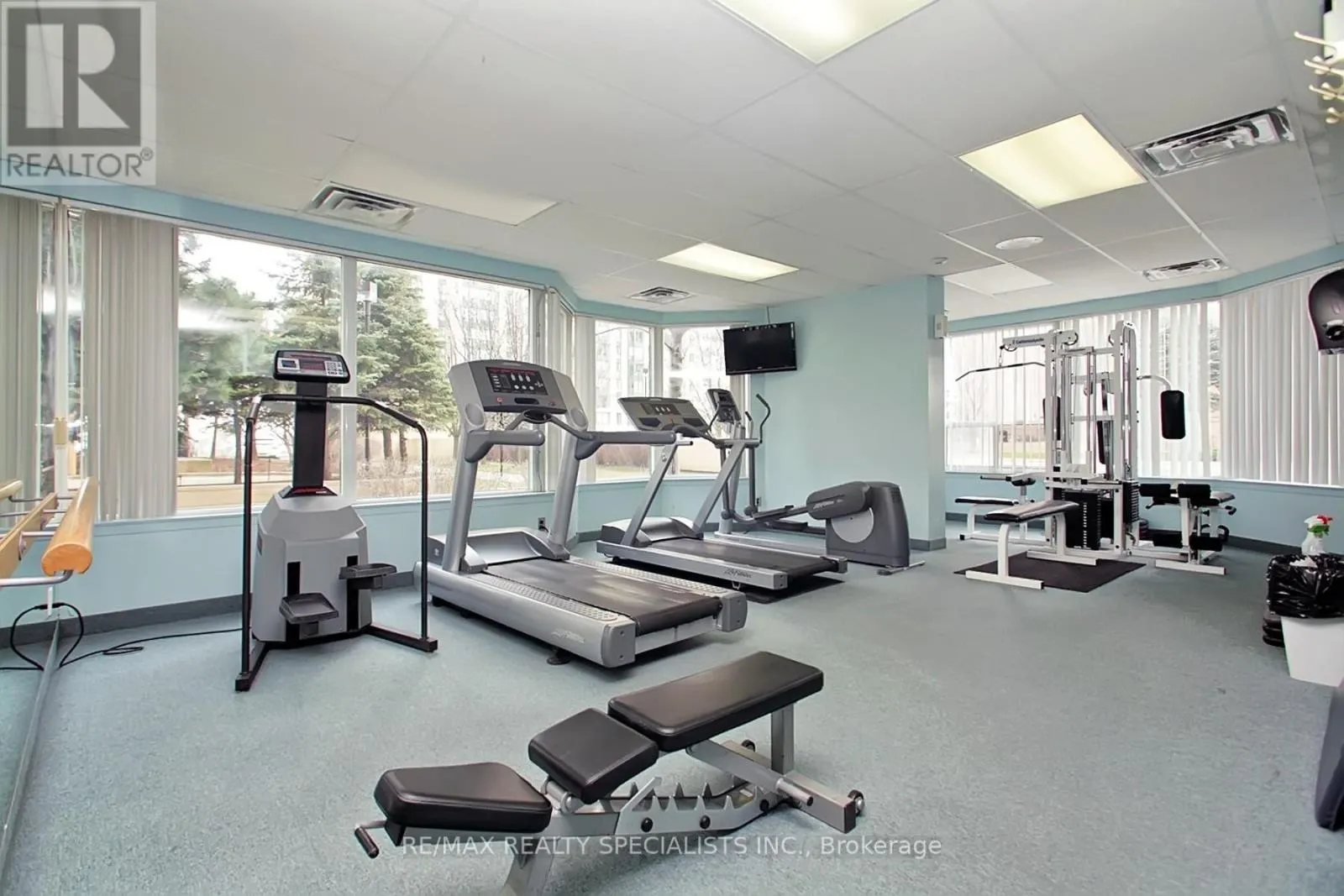 # 1211 - 135 HILLCREST AVENUE