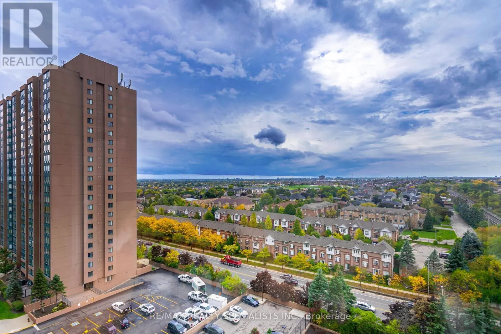 # 1211 - 135 HILLCREST AVENUE