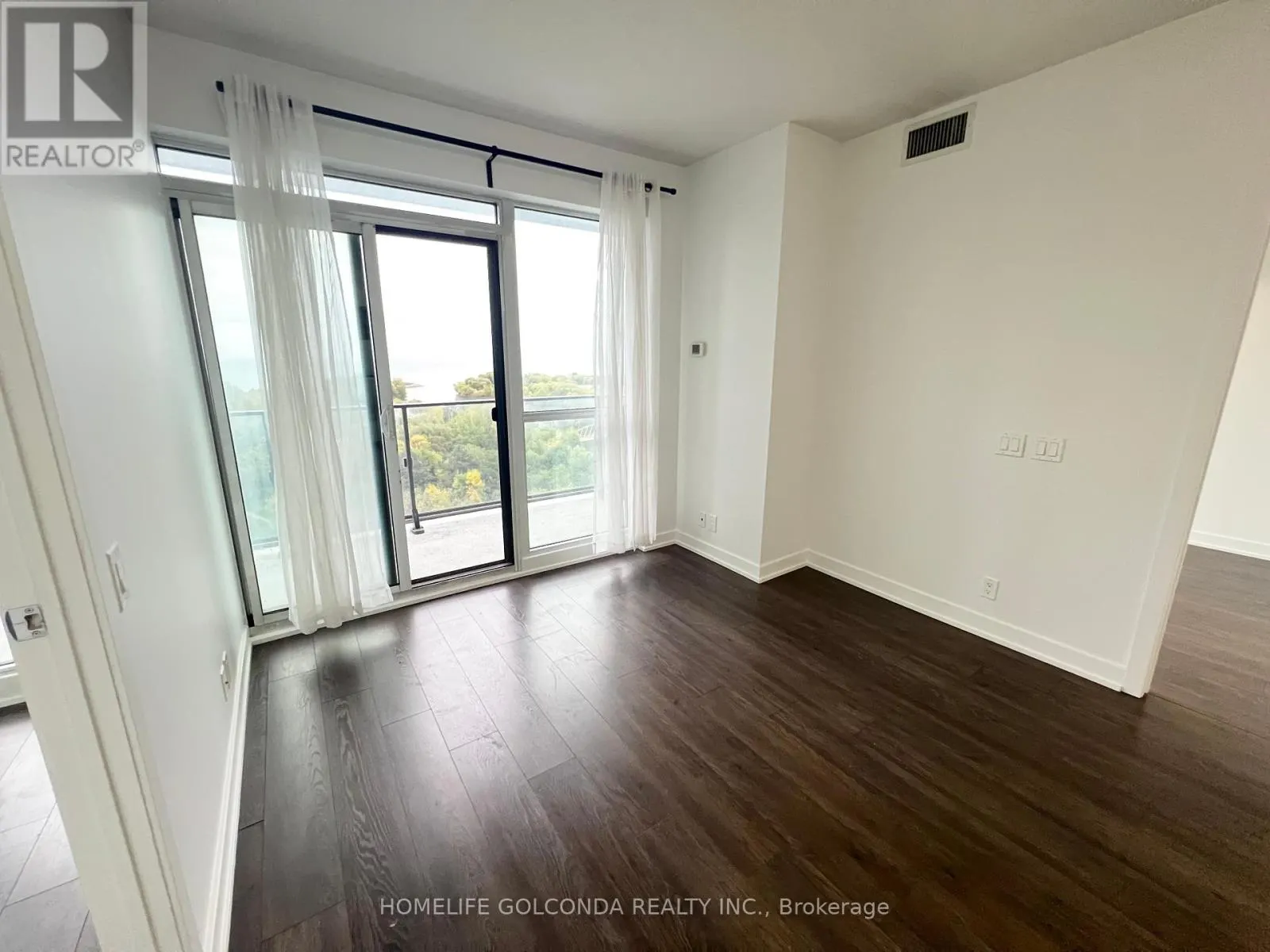 1110 - 2200 LAKE SHORE BOULEVARD W