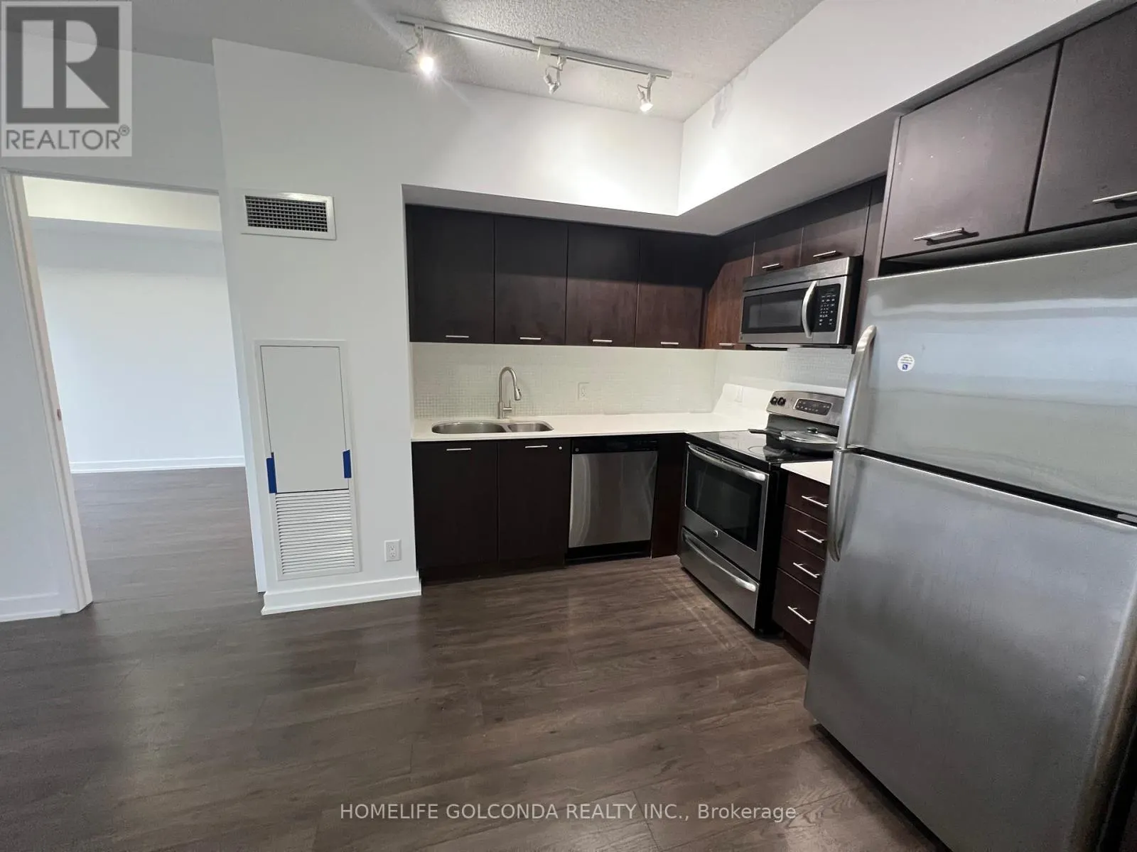 1110 - 2200 LAKE SHORE BOULEVARD W