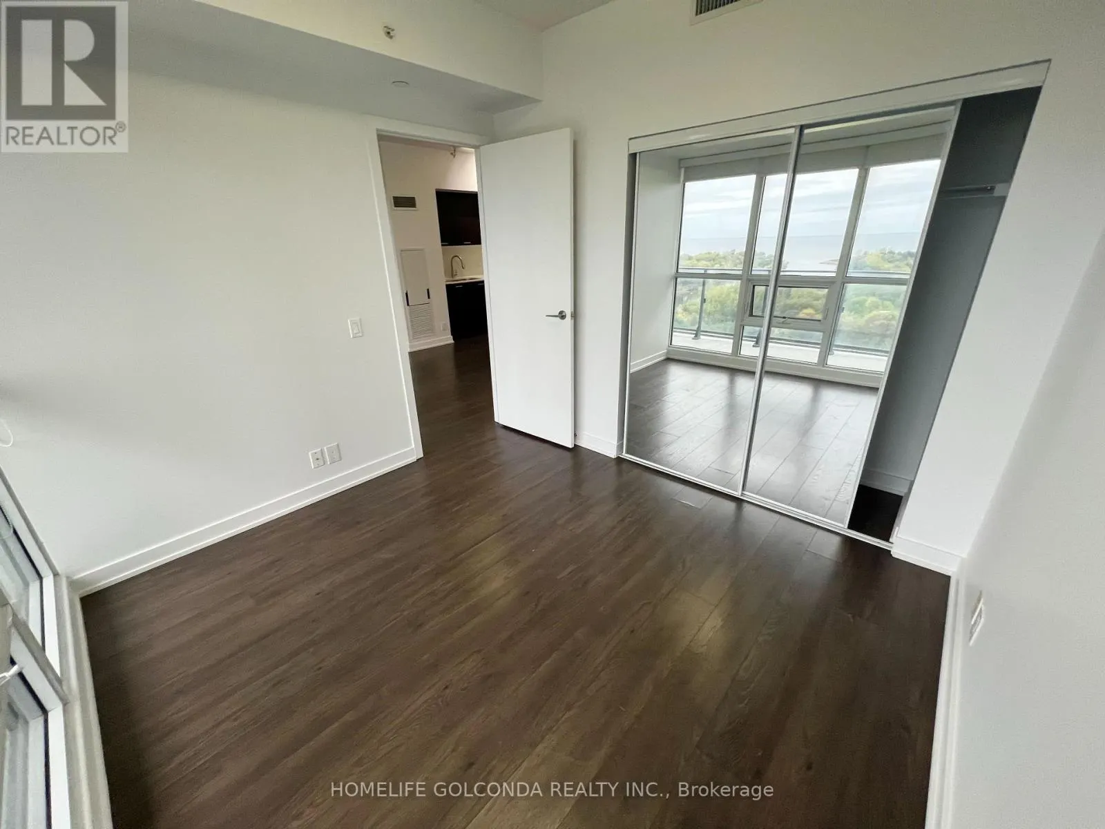 1110 - 2200 LAKE SHORE BOULEVARD W