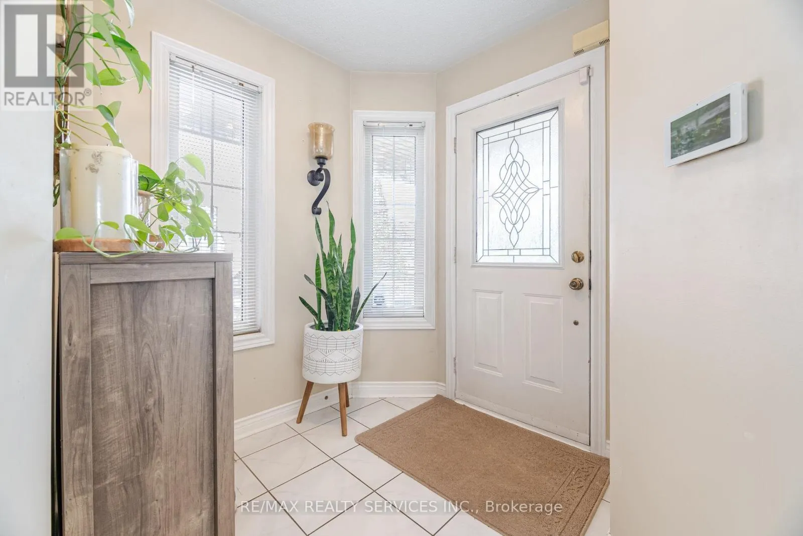 28 FALLSTAR CRESCENT