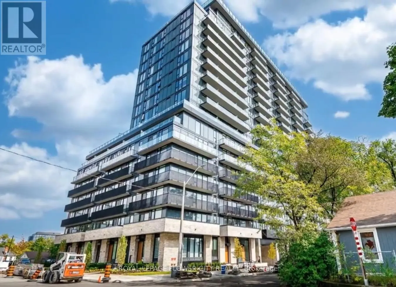 402 - 3009 NOVAR ROAD