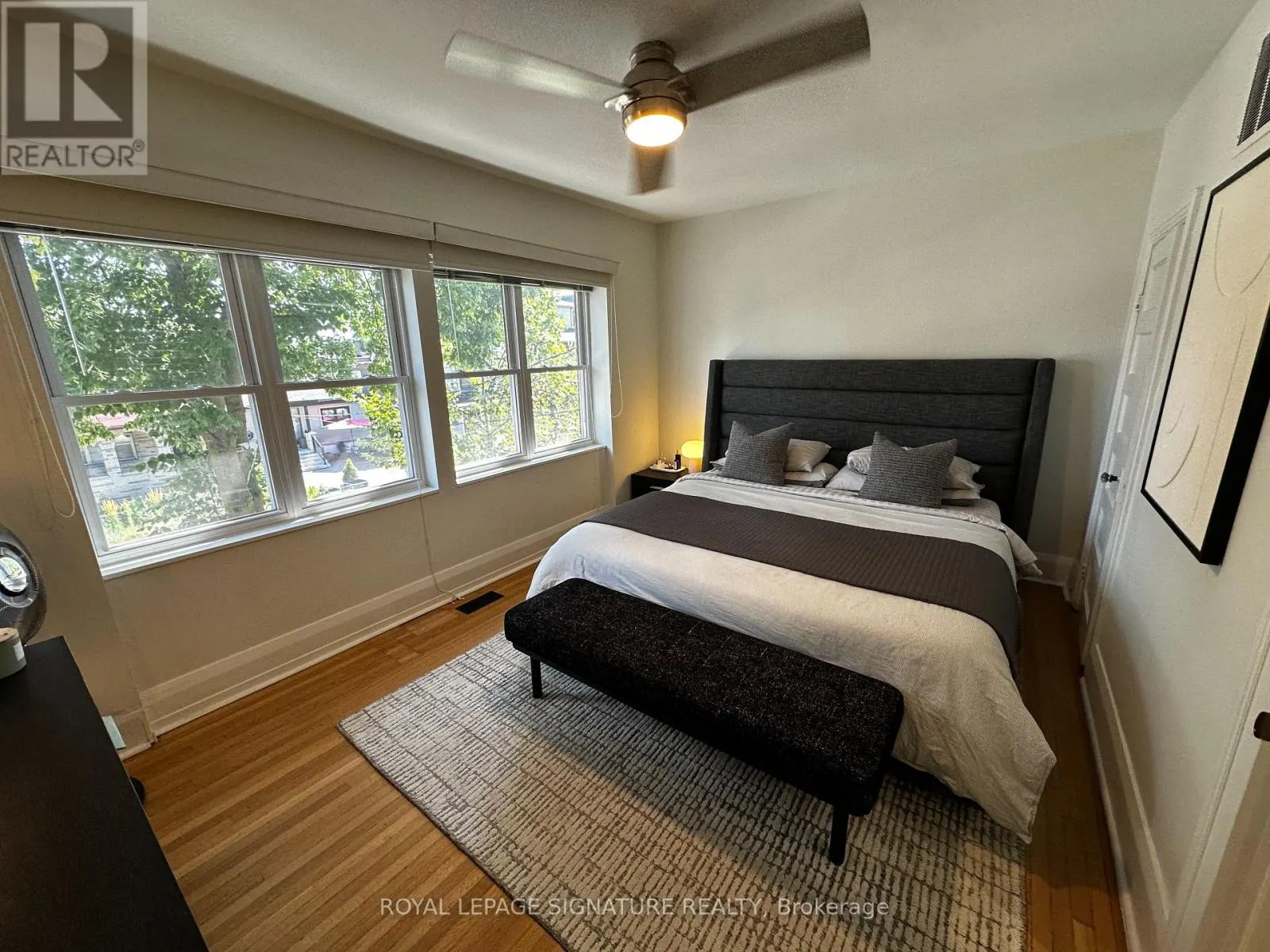 UPPER - 198 EARLSCOURT AVENUE