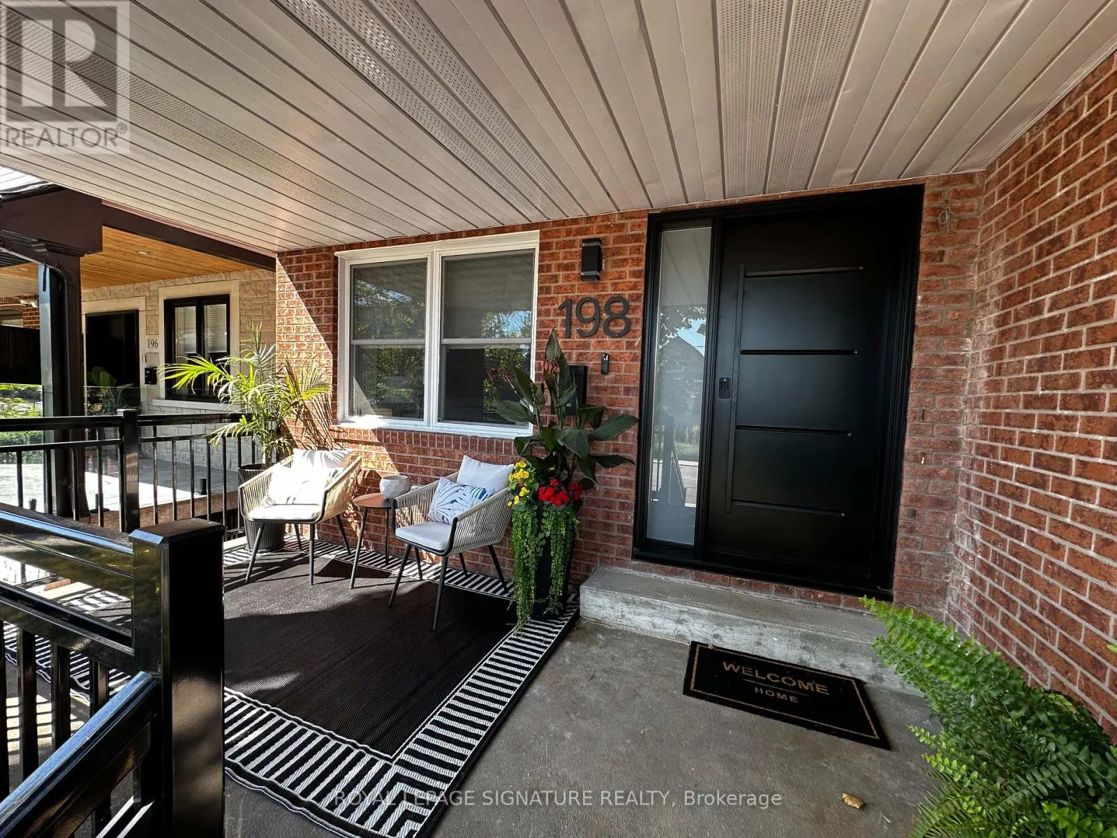 UPPER - 198 EARLSCOURT AVENUE