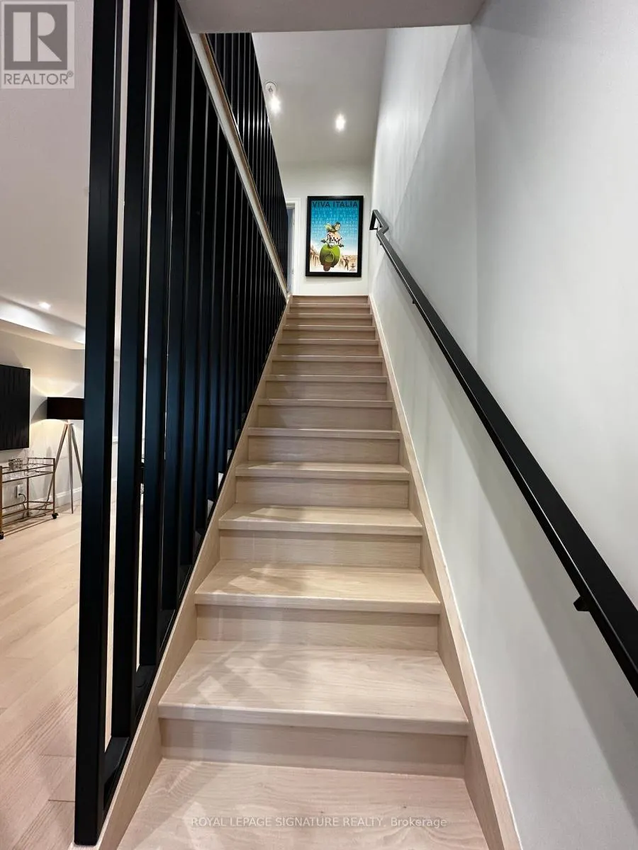 UPPER - 198 EARLSCOURT AVENUE
