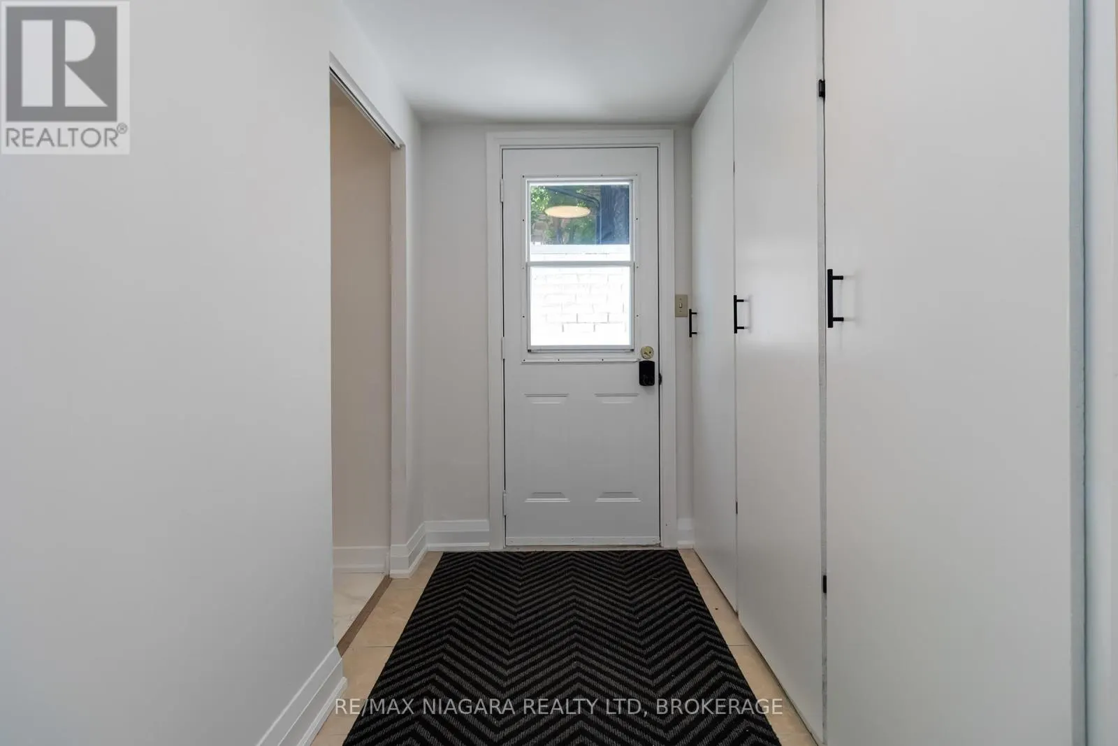 2230 QUEENSWAY DRIVE
