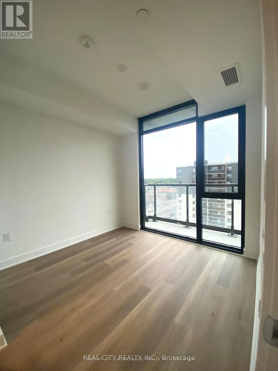 907 - 86 DUNDAS STREET E