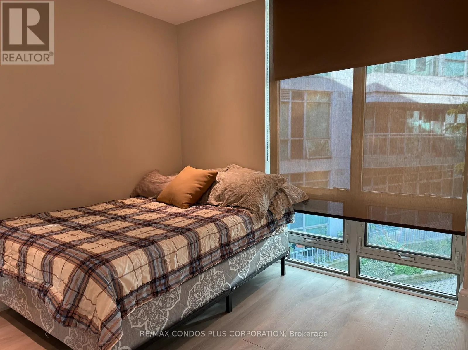 TH125 - 5 MARINE PARADE DRIVE