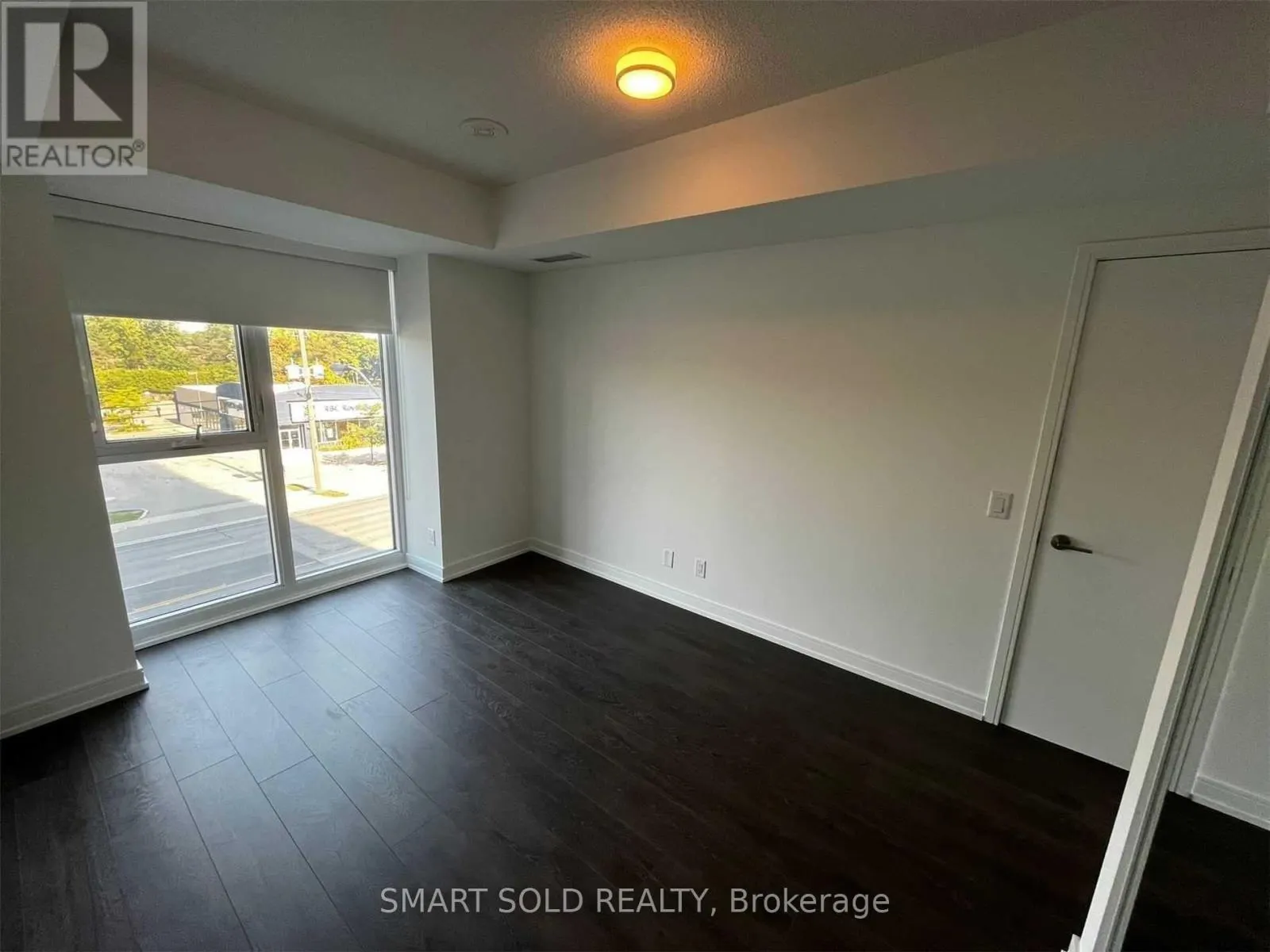 304 - 30 SAMUEL WOOD WAY