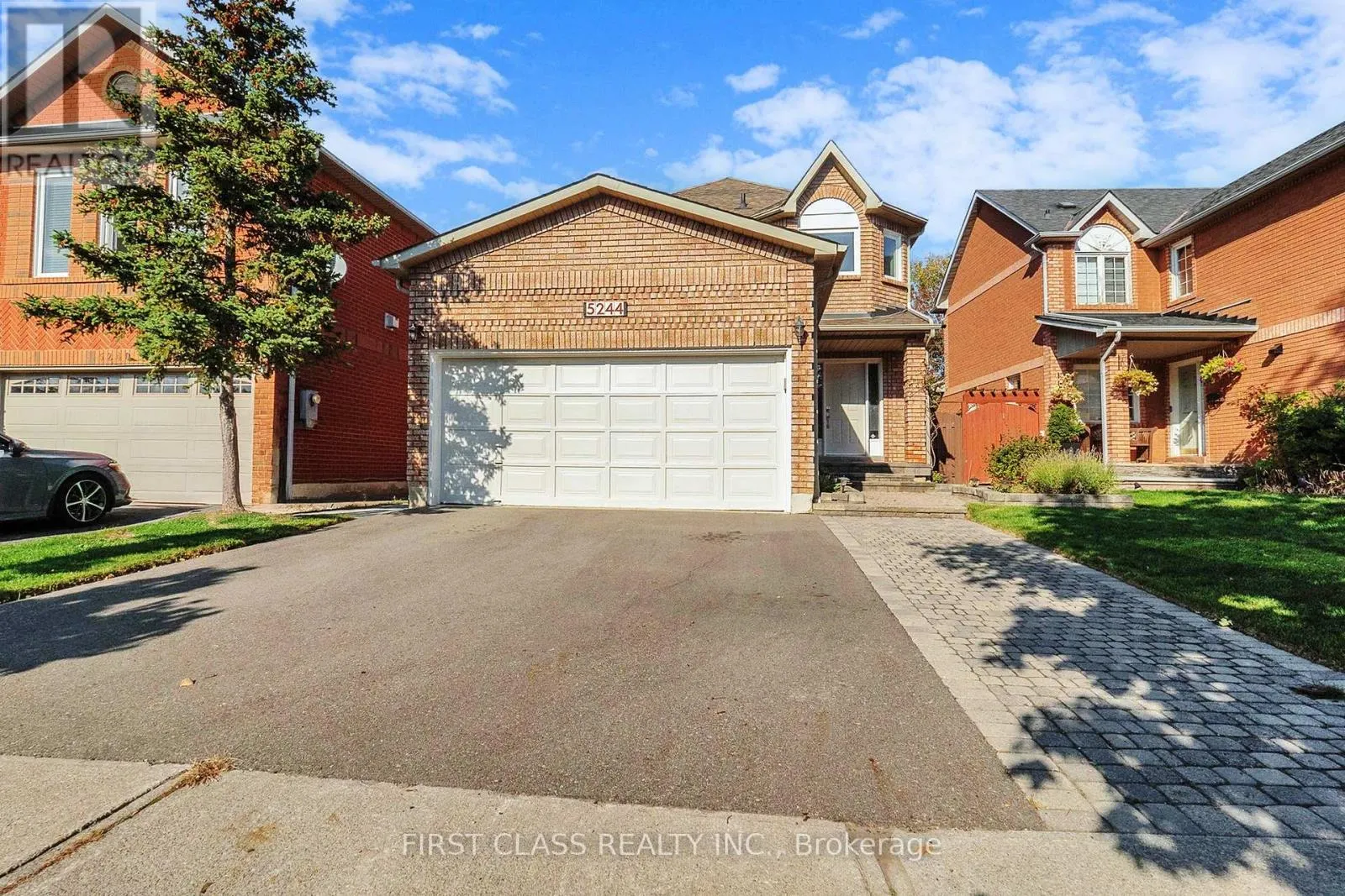 5244 FLORAL HILL CRESCENT