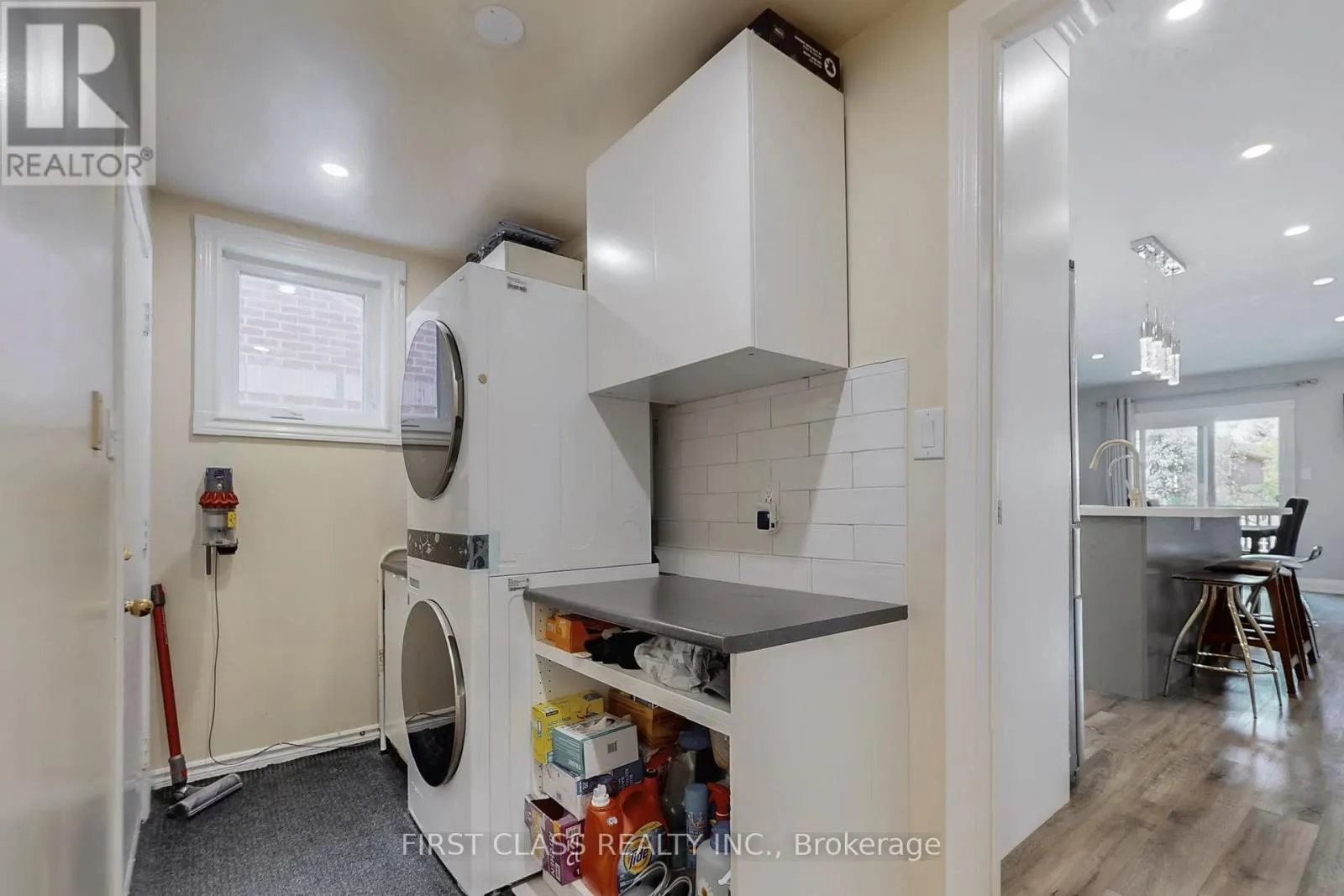 5244 FLORAL HILL CRESCENT