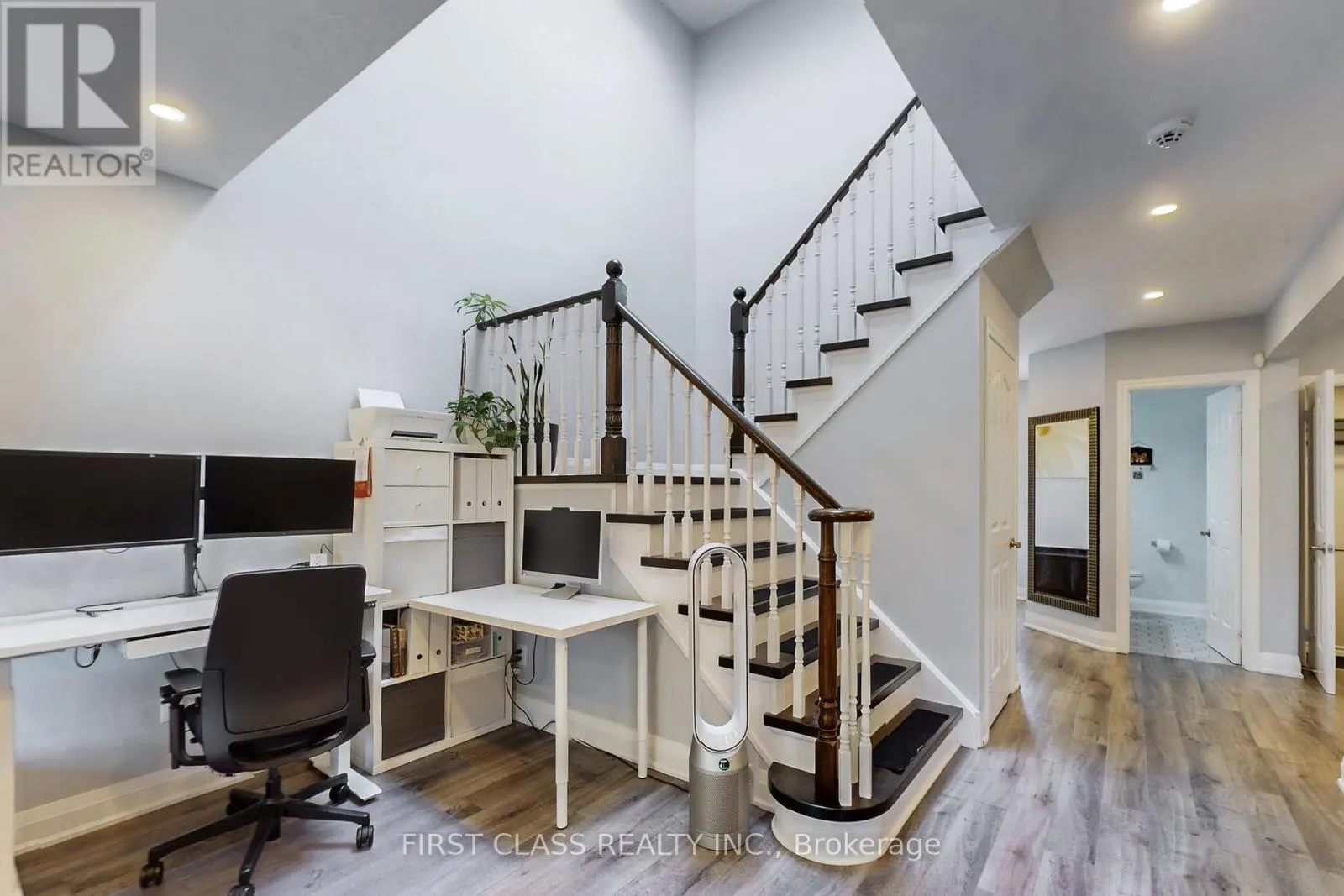 5244 FLORAL HILL CRESCENT