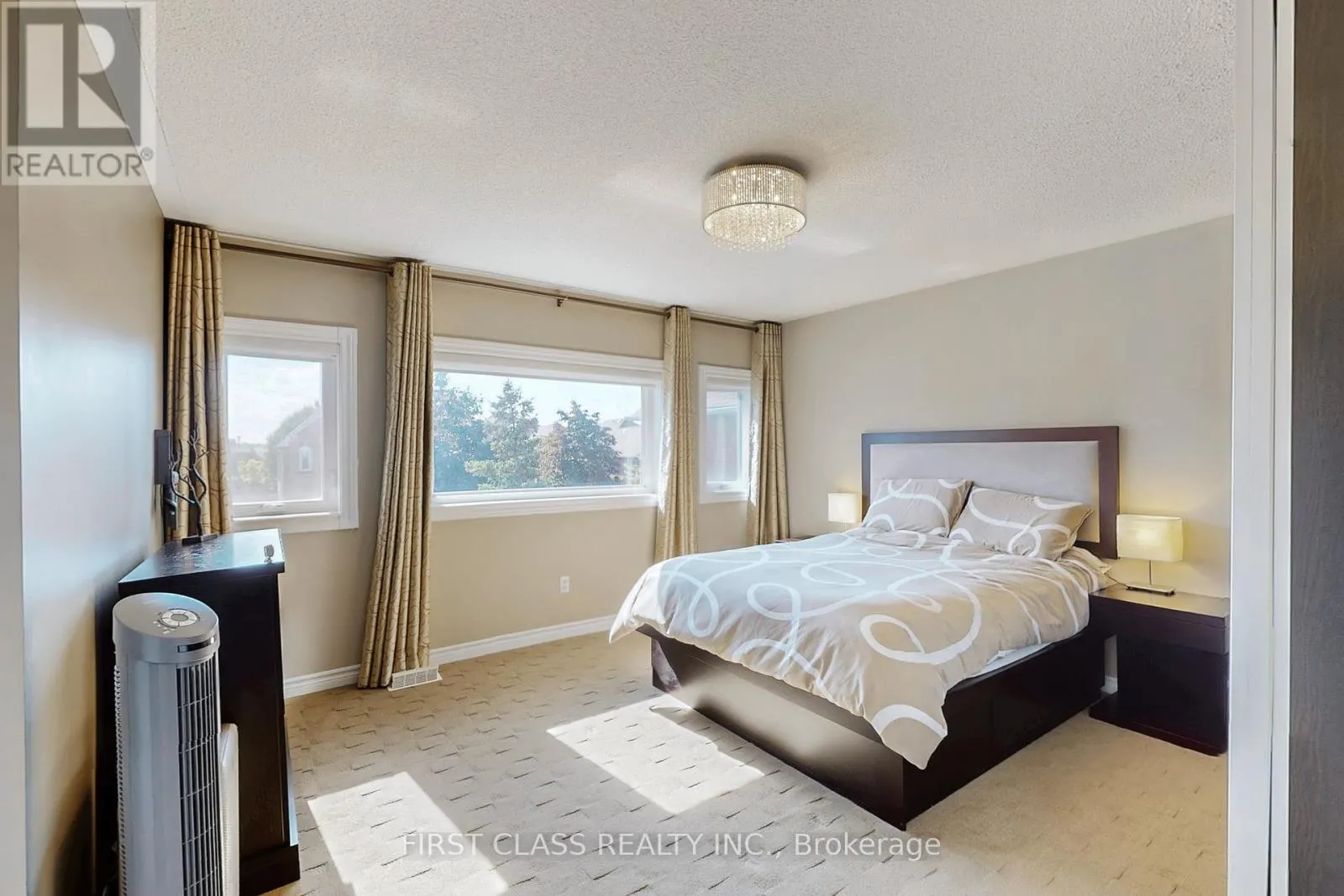 5244 FLORAL HILL CRESCENT