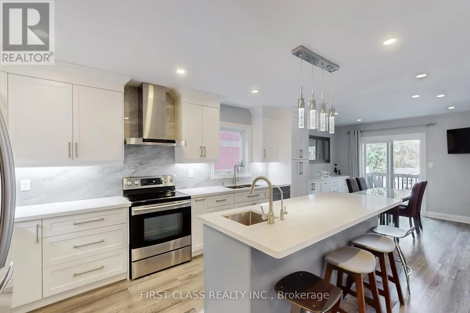 5244 FLORAL HILL CRESCENT