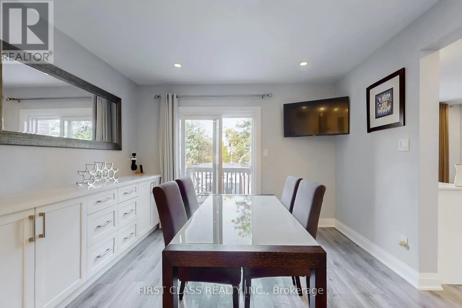 5244 FLORAL HILL CRESCENT