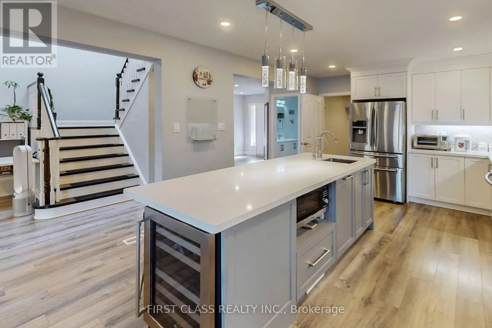 5244 FLORAL HILL CRESCENT