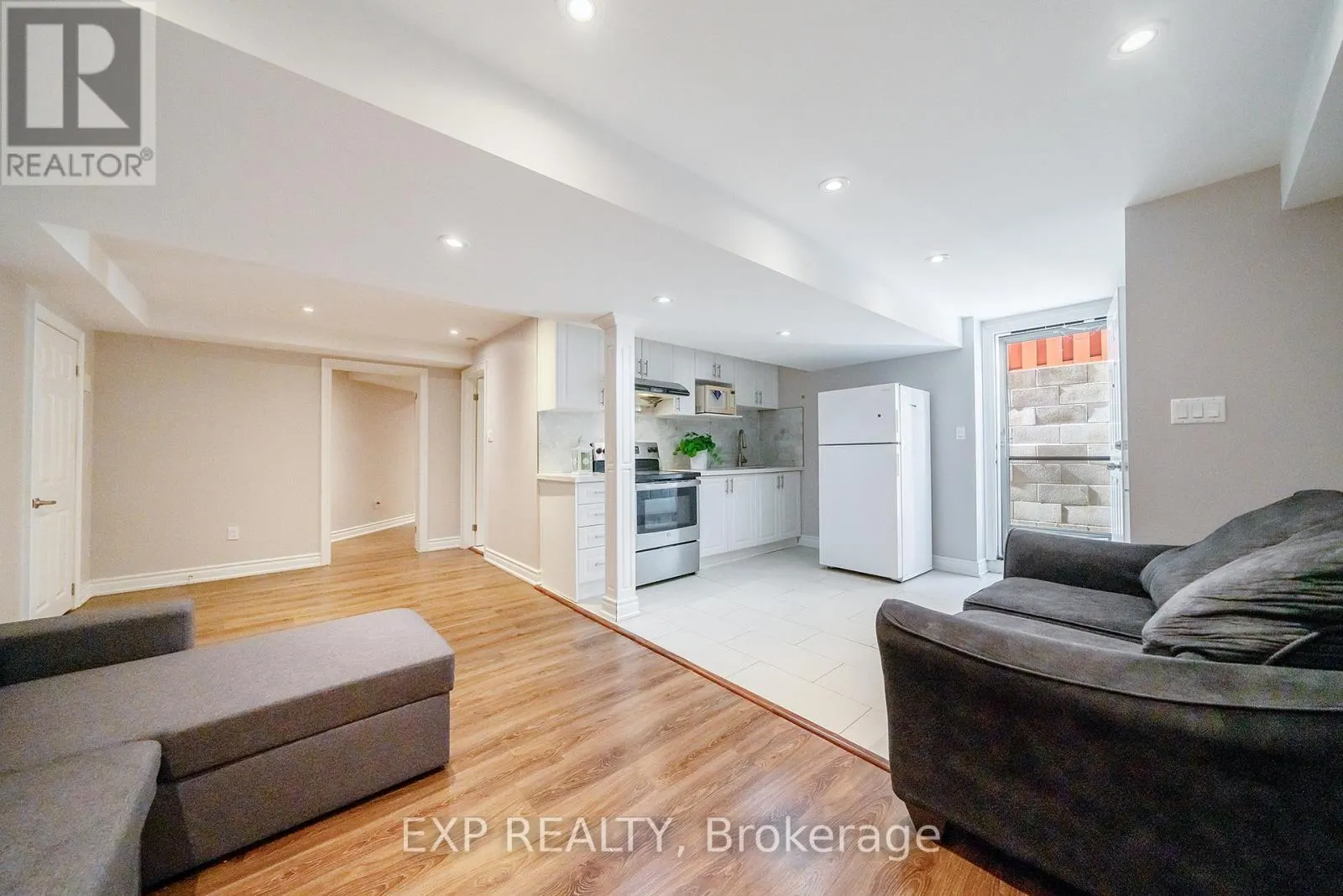 5400 MIDDLEPORT CRESCENT