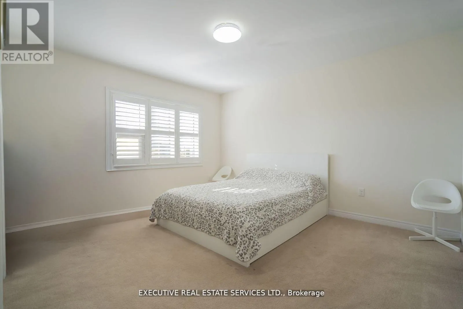 11 GOODSWAY TRAIL