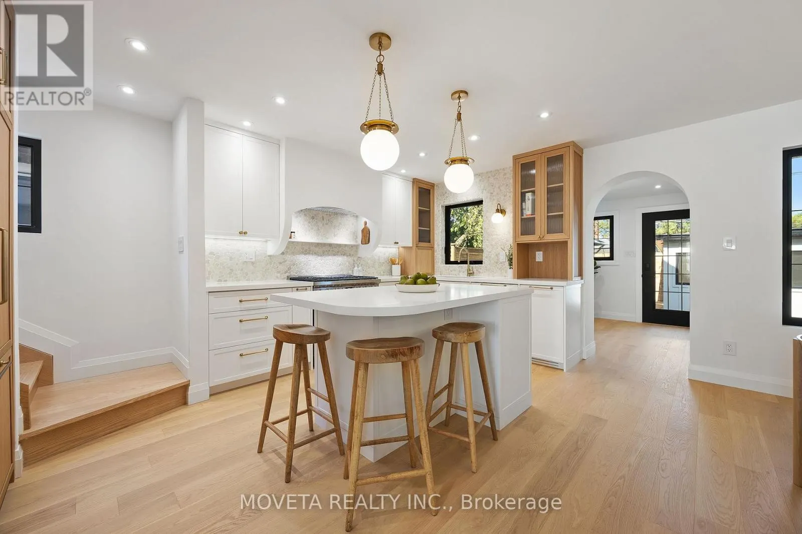 4 MAHONEY AVENUE