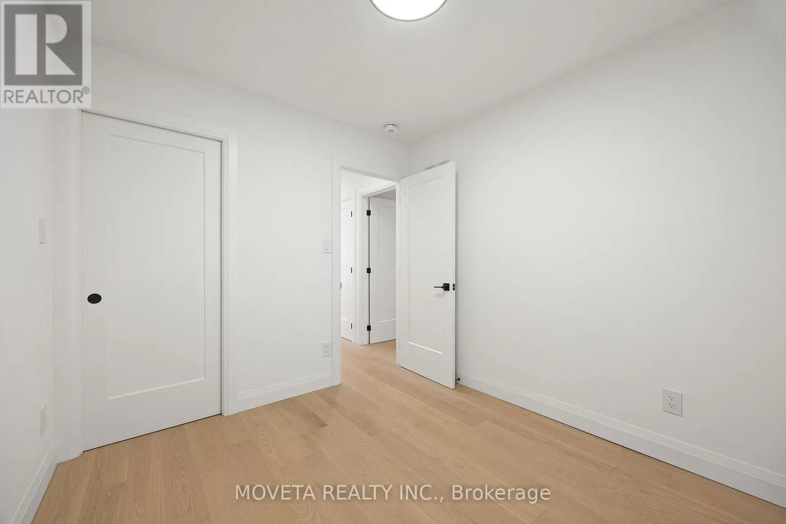 4 MAHONEY AVENUE