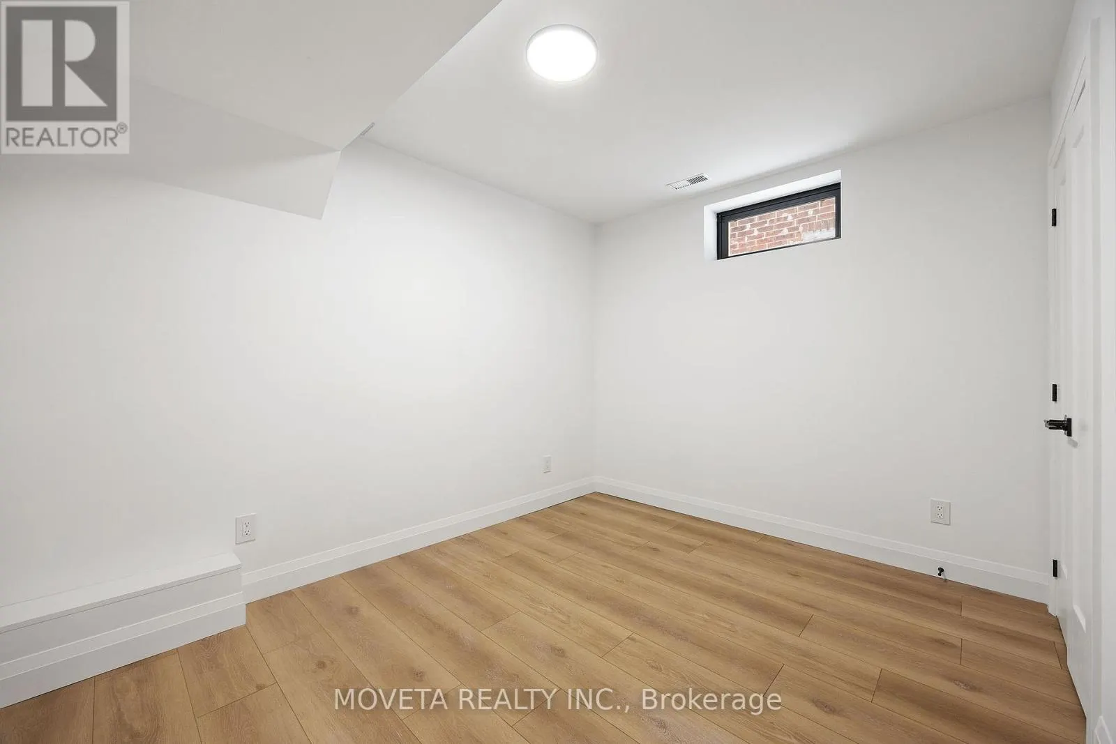 4 MAHONEY AVENUE