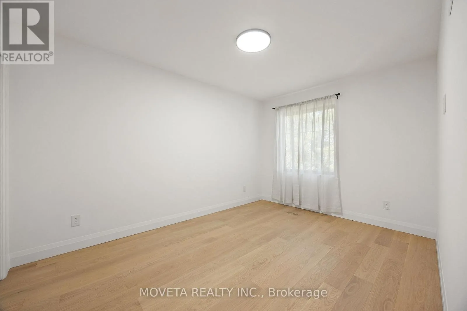 4 MAHONEY AVENUE