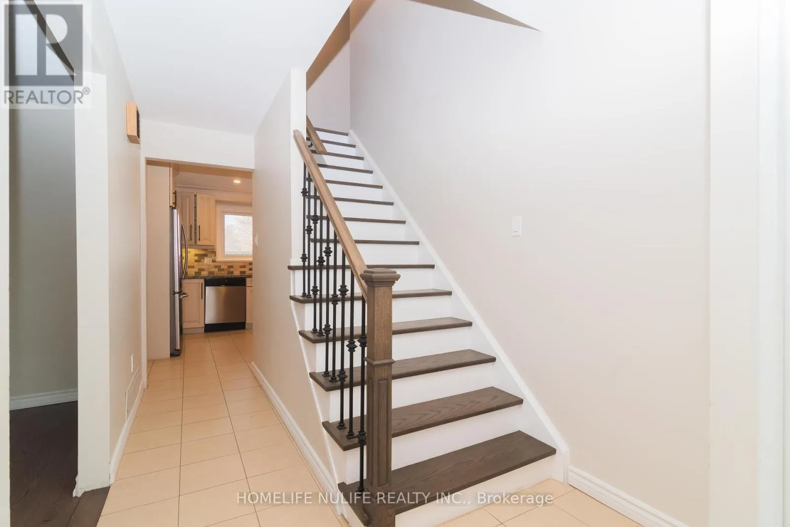 1805 PATTINSON CRESCENT