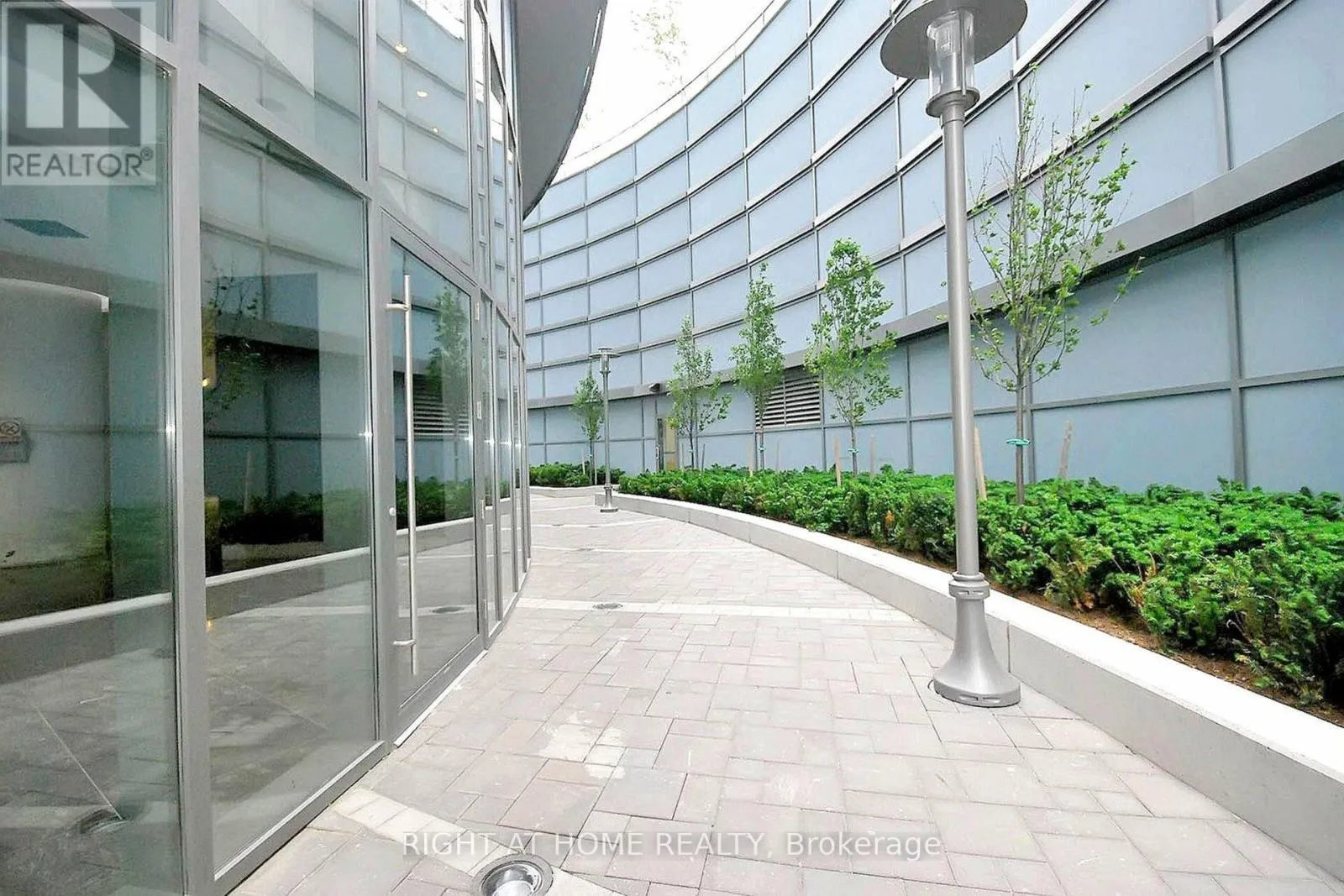 1002 - 70 ABSOLUTE AVENUE