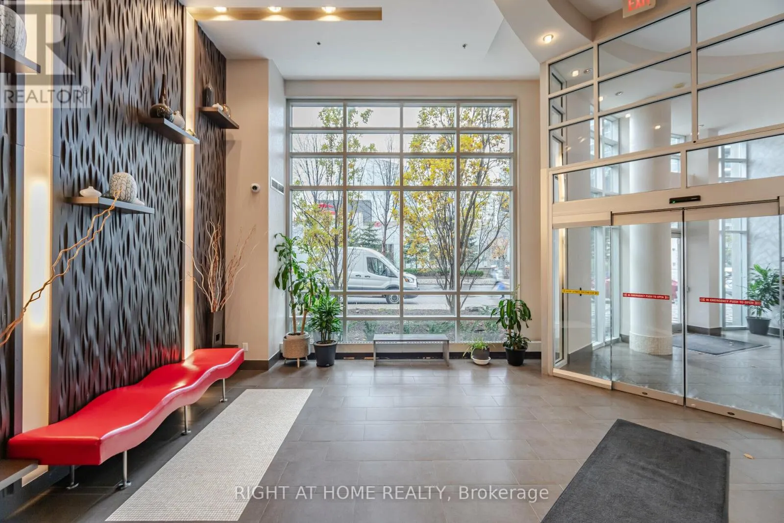1002 - 70 ABSOLUTE AVENUE