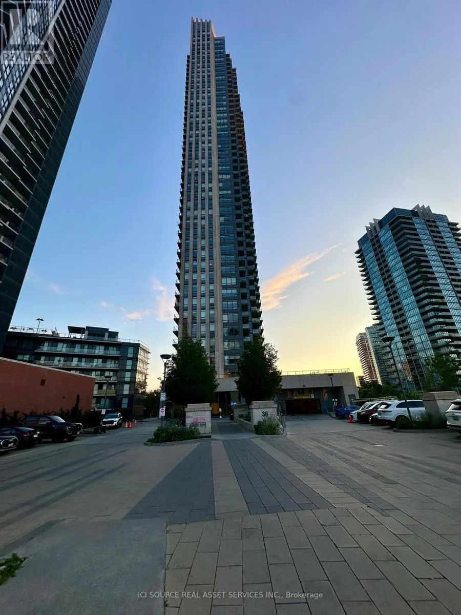 304 - 36 PARK LAWN ROAD
