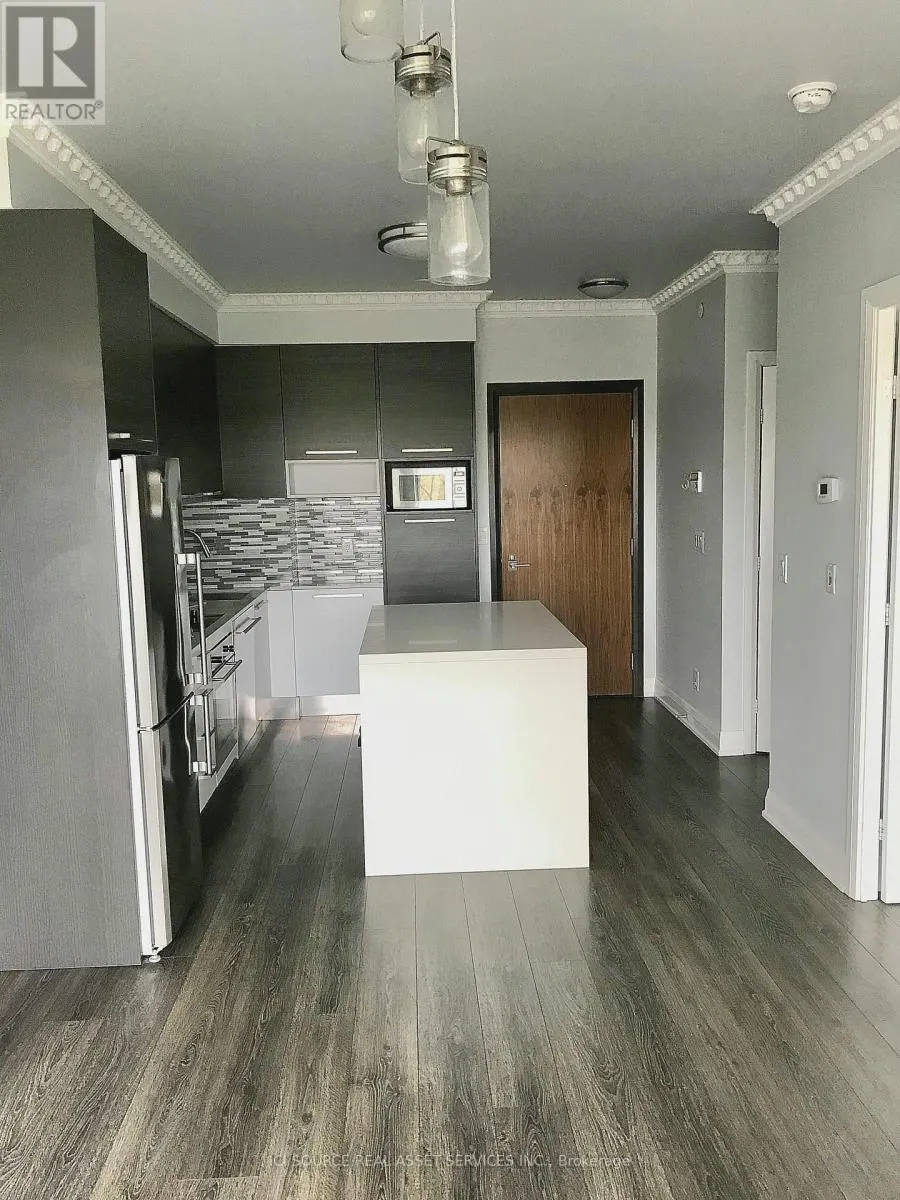 304 - 36 PARK LAWN ROAD