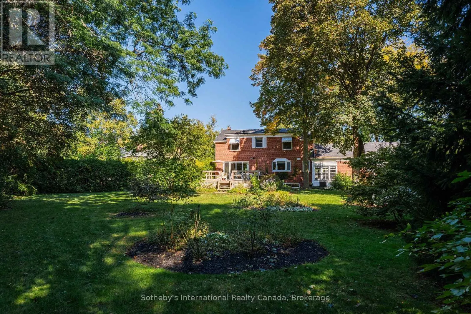 1662 BRAMSEY DRIVE