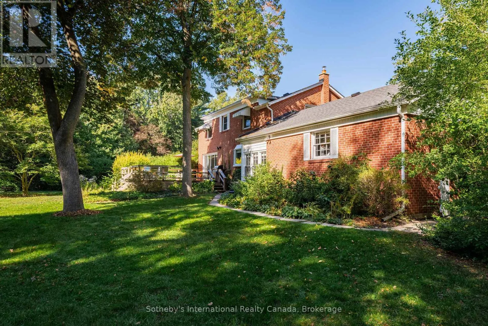 1662 BRAMSEY DRIVE