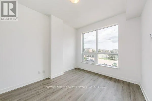 204 - 3005 PINE GLEN ROAD