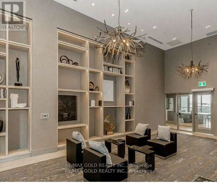 723 - 2450 OLD BRONTE ROAD W