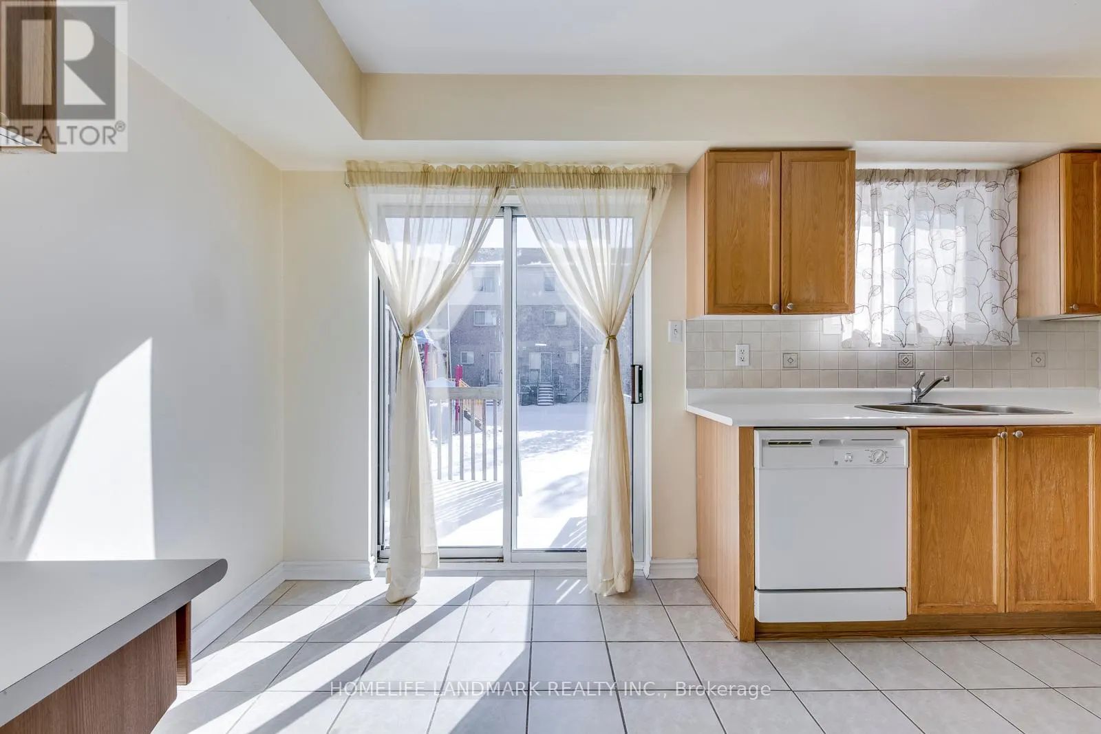123 - 1050 BRISTOL ROAD W