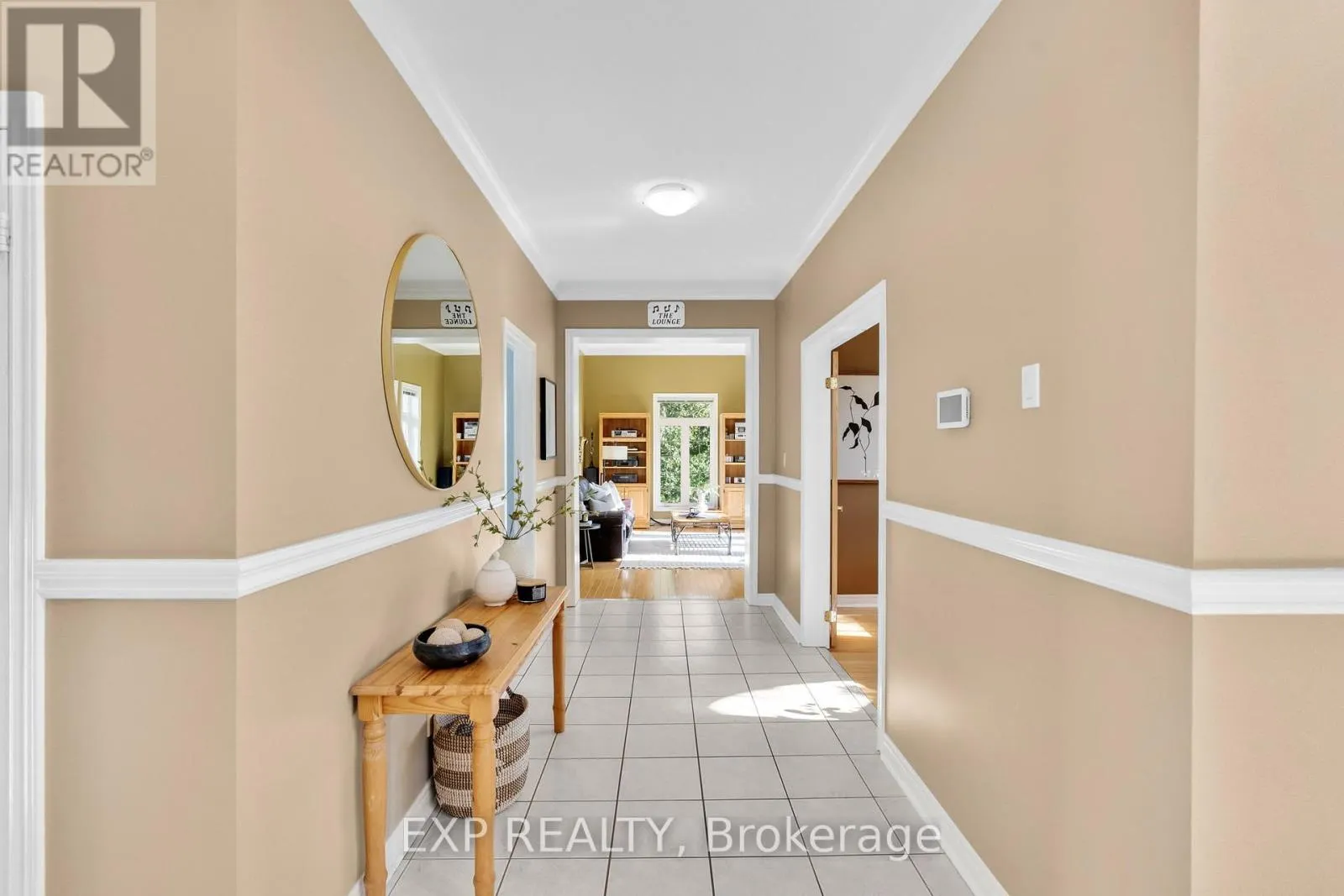 7 FOREST RIDGE CRESCENT