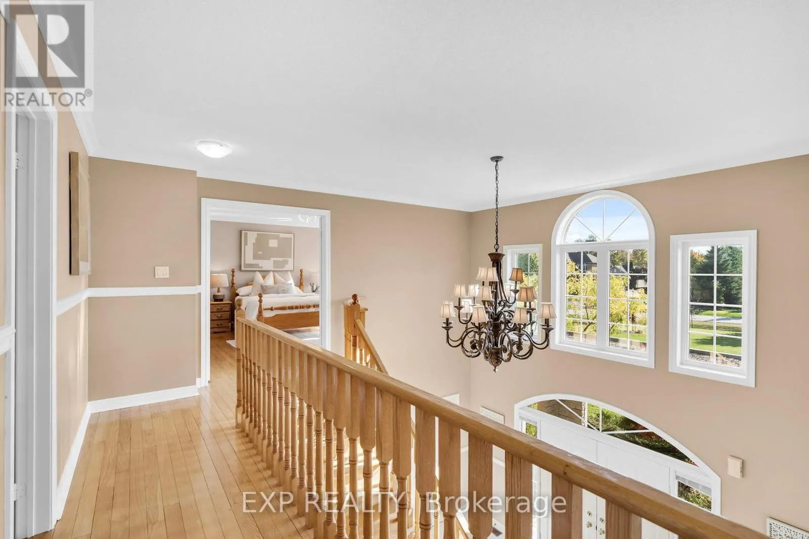 7 FOREST RIDGE CRESCENT