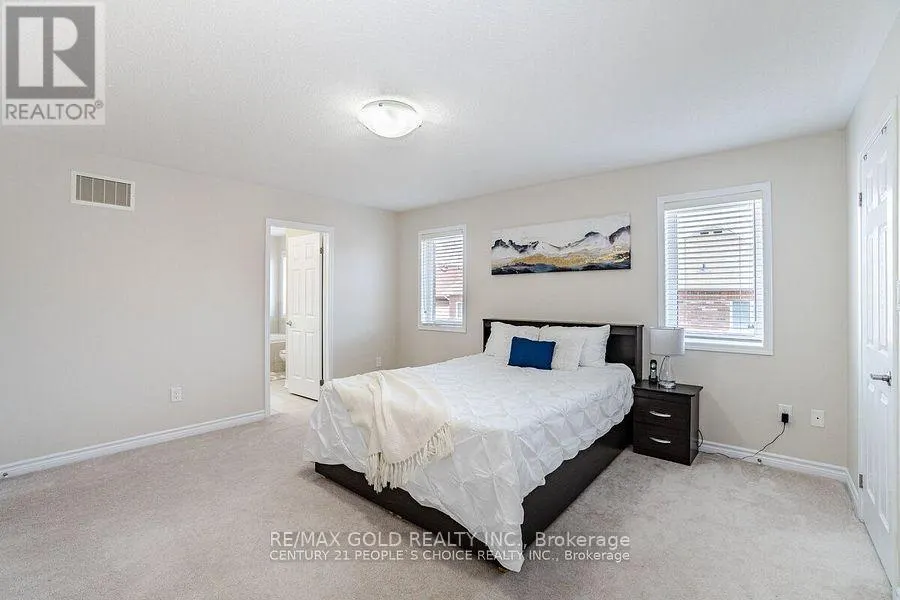 47 STEDFORD CRESCENT