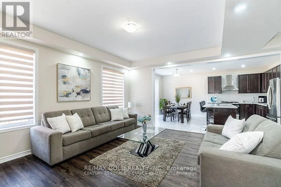 47 STEDFORD CRESCENT