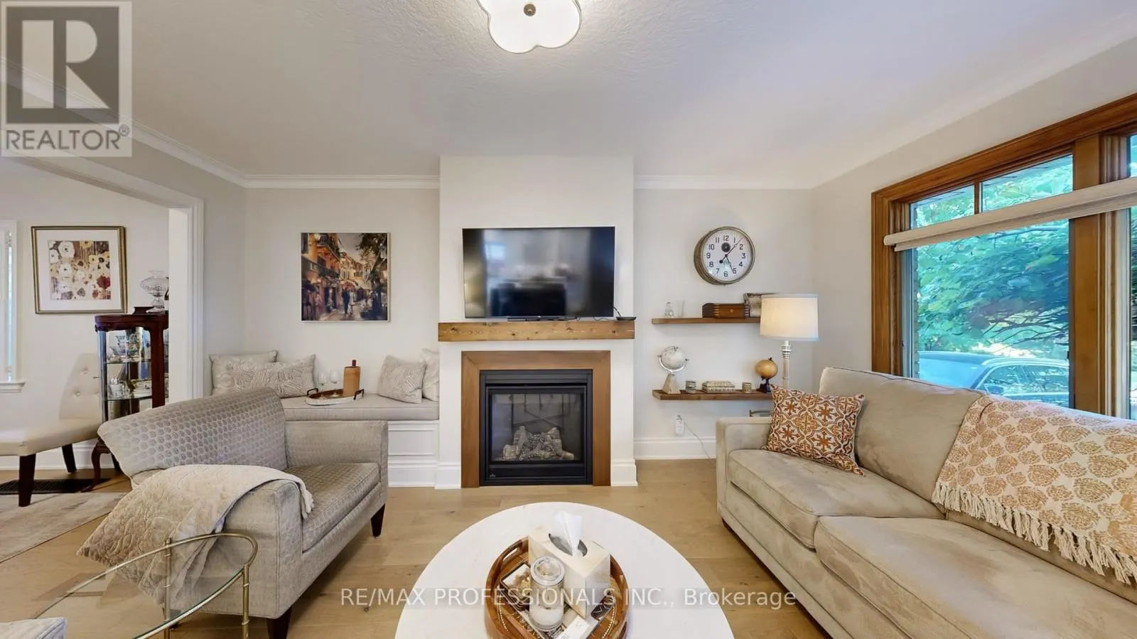 84 NORTH HEIGHTS ROAD