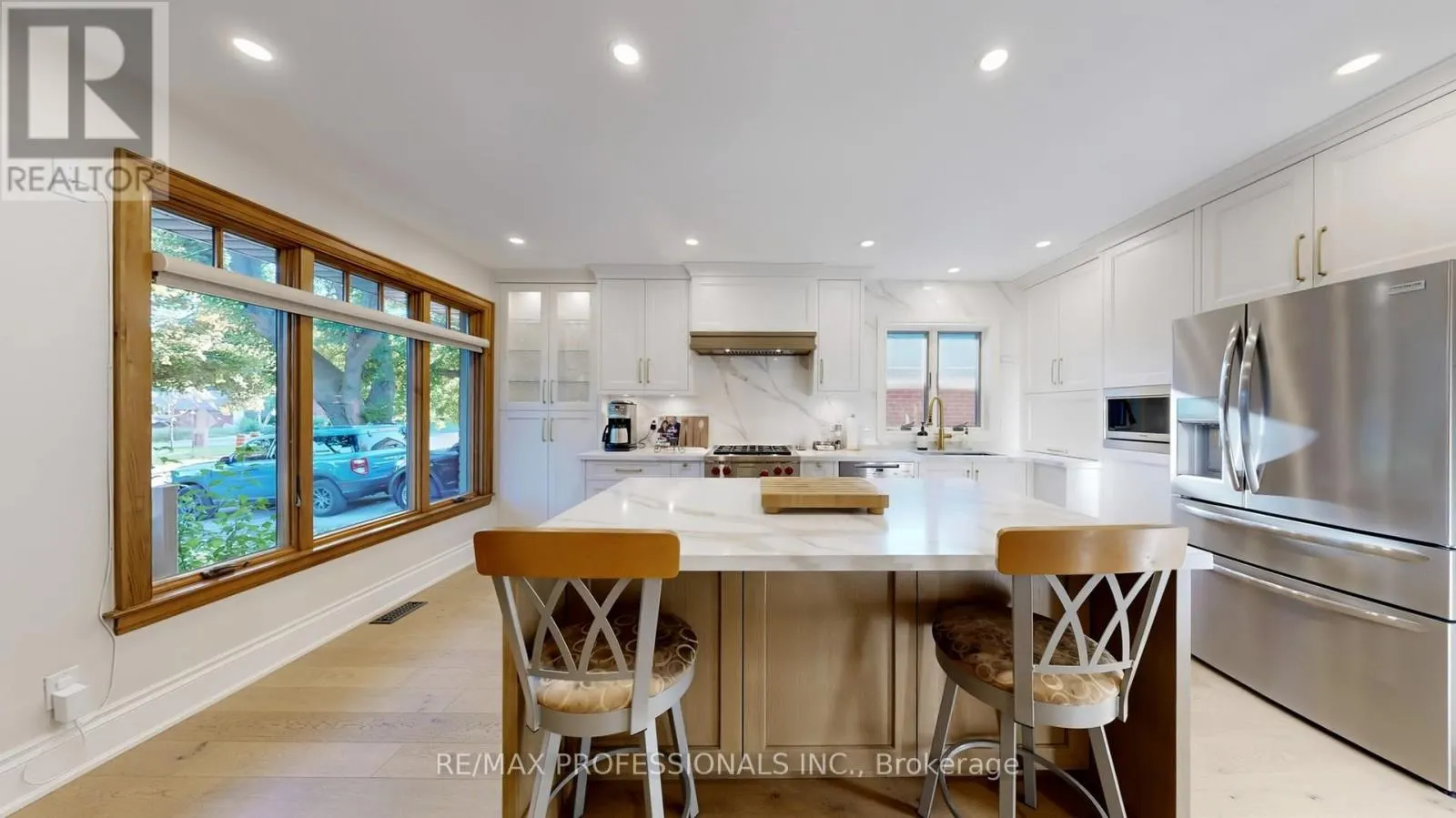 84 NORTH HEIGHTS ROAD