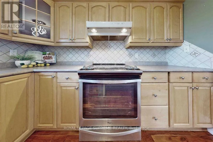 MAIN & SECOND FLOOR - 216 SILVERTHORN AVENUE