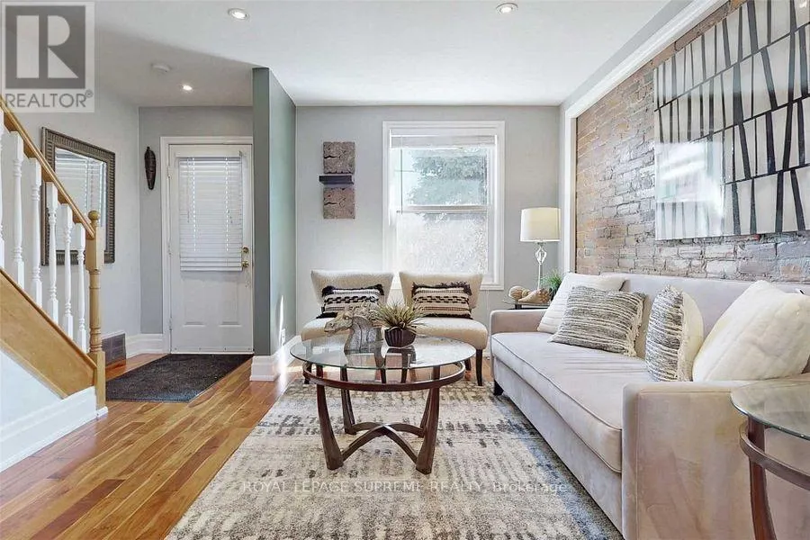 MAIN & SECOND FLOOR - 216 SILVERTHORN AVENUE