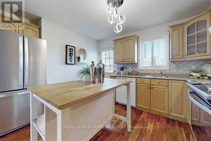 MAIN & SECOND FLOOR - 216 SILVERTHORN AVENUE