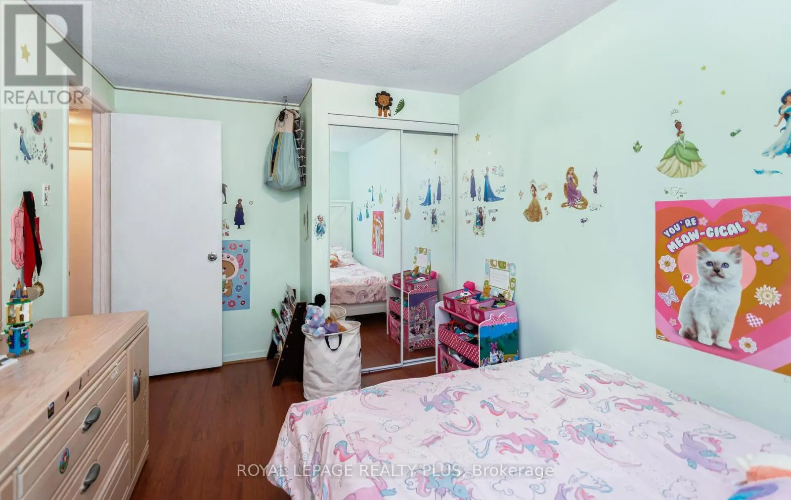42 GILMORE DRIVE